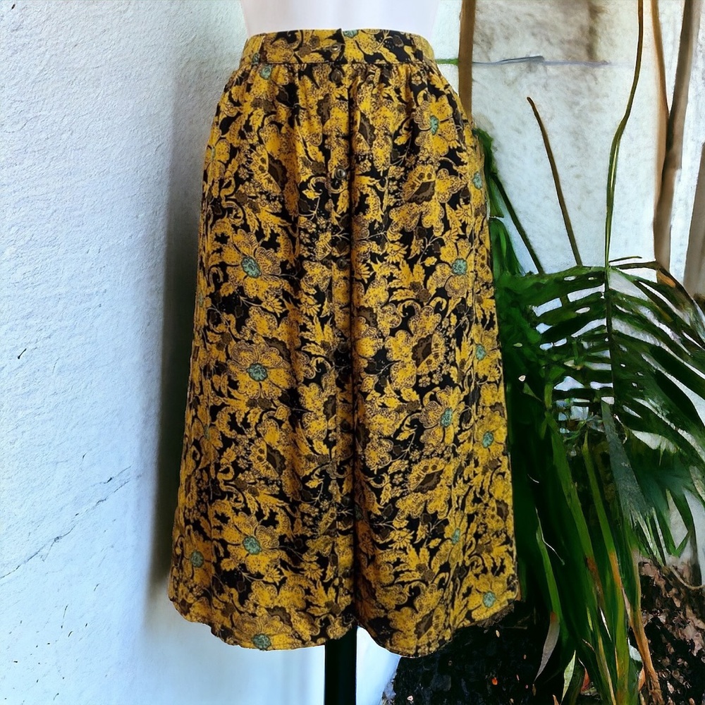 Forever 21 Cheerful Gold Floral Button Front Skirt